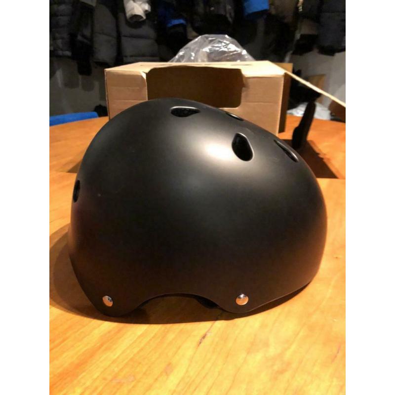 Skater helmet - 53cm to 56 cm