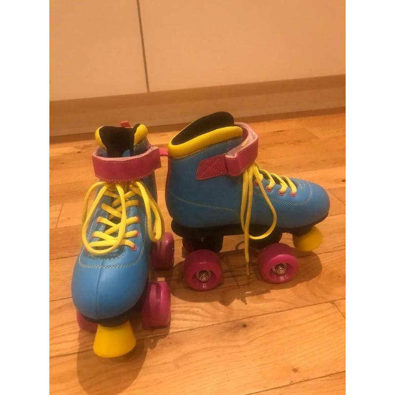 Roller skates size 1