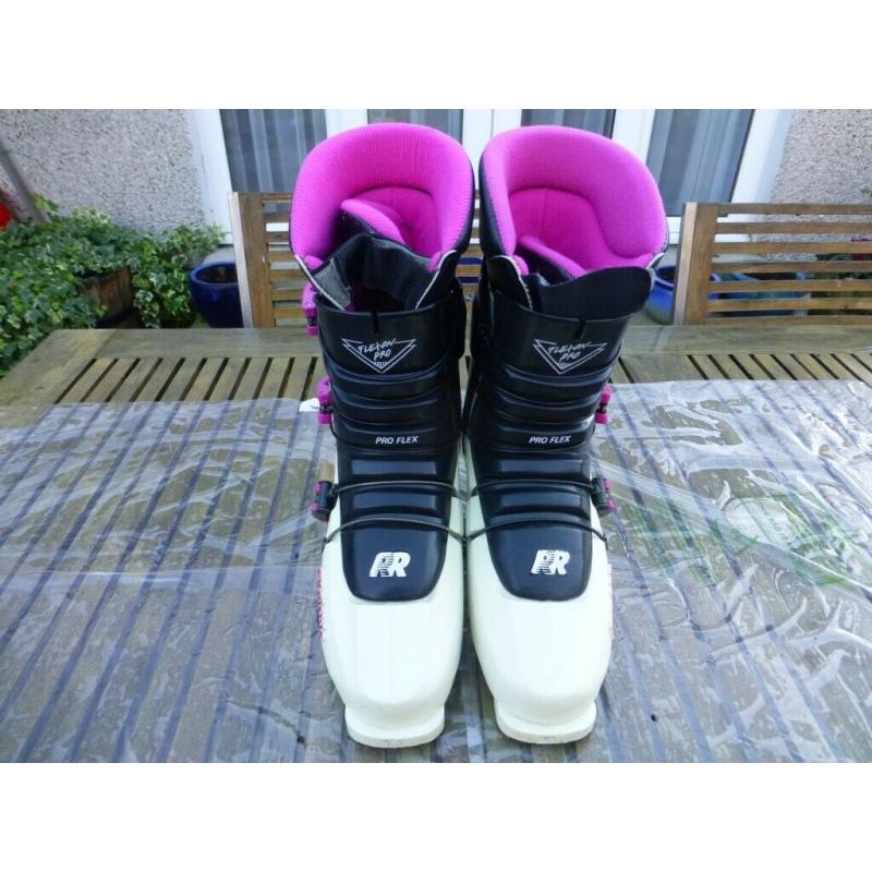 Ladies size 10 ski boots.