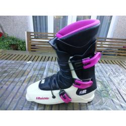 Ladies size 10 ski boots.