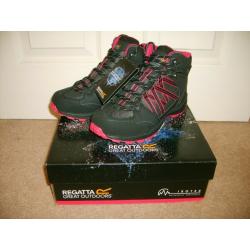 NEW ladies Regatta Samaris Mid II waterproof walking hiking boots size 4