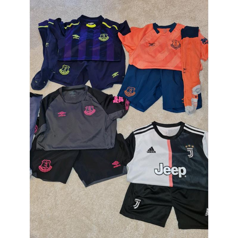 Yxl football kits