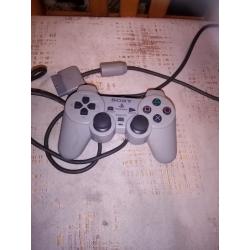 PLAYSTATION ONE CONTROLLER