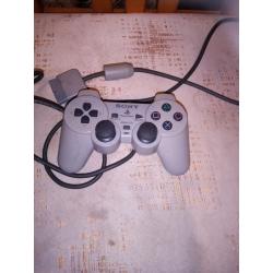 PLAYSTATION ONE CONTROLLER