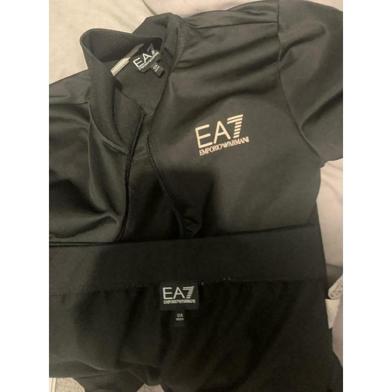 ea7 tracky