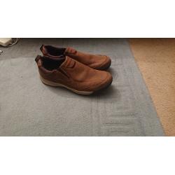 Clarks wavescreen east