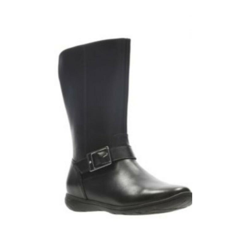 Girls boots BRAND NEW CLARKS black